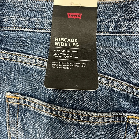 Levi's Blue Denim Jeans - Picture 4 of 10